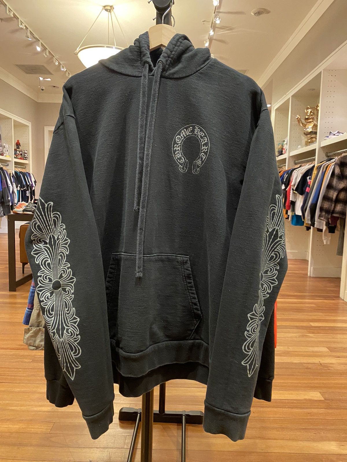 【CHROME HEARTS】HORSESHOE FRIENDS & FAMILY HOODIE Chrome Hearts Friends & Family Horseshoe Logo Hoodie