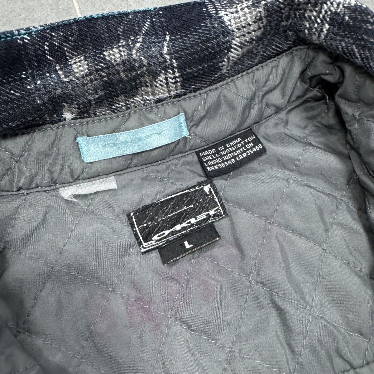 Oakley Oakley Insulated Button Overshirt Jacket Men Size L Size US L / EU 52-54 / 3 - 9 Thumbnail