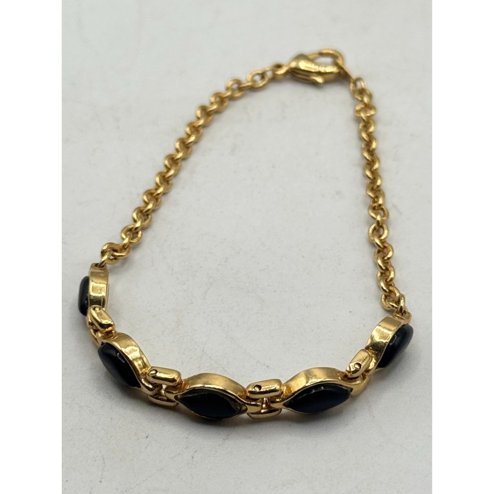 Vintage Vintage black enamel gold tone chain bracelet Size ONE SIZE - 3 Thumbnail
