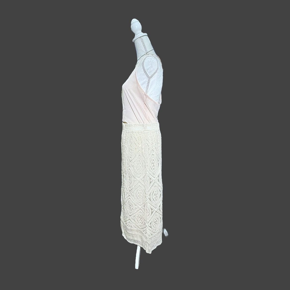 Other Ultra Pink Women’s Crochet Beige Maxi Skirt size Large Size 30" / US 8 / IT 44 - 7 Thumbnail