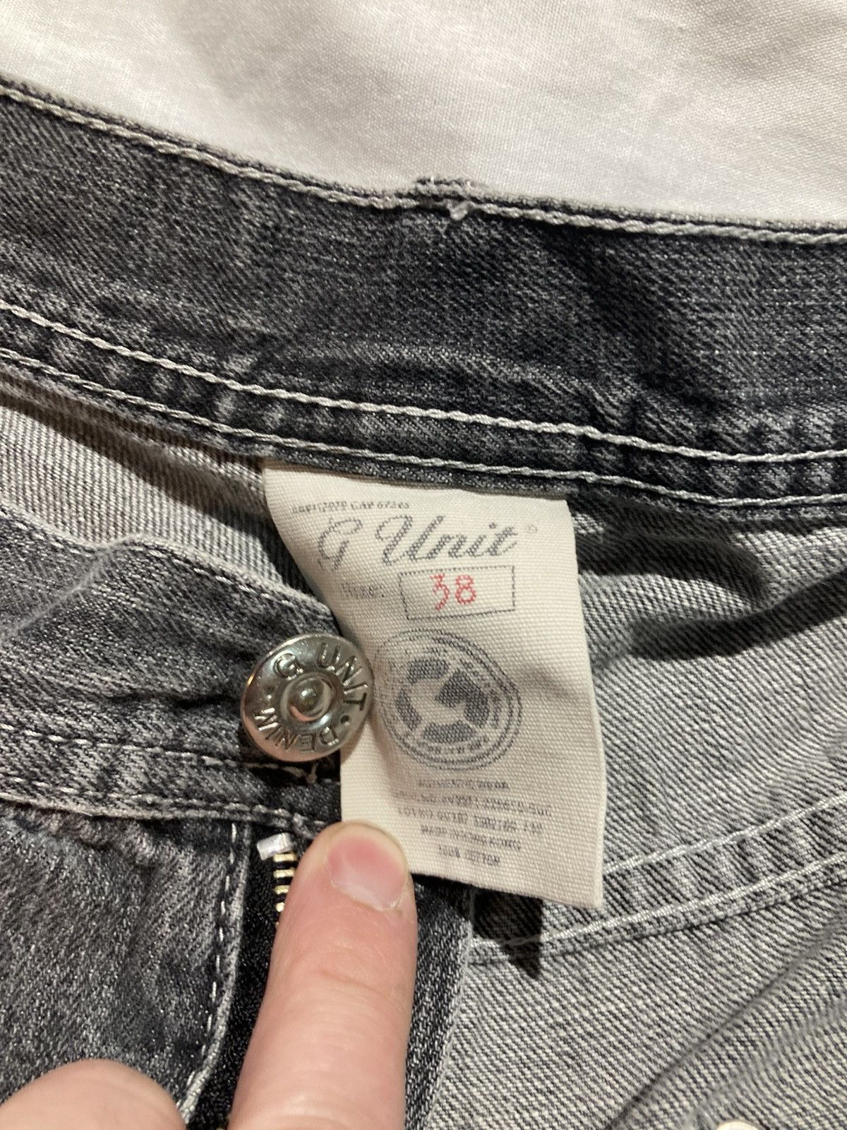 G-Unit Vintage G-Unit Jean Shorts, Men’s size 38 Size US 38 / EU 54 - 7 Thumbnail