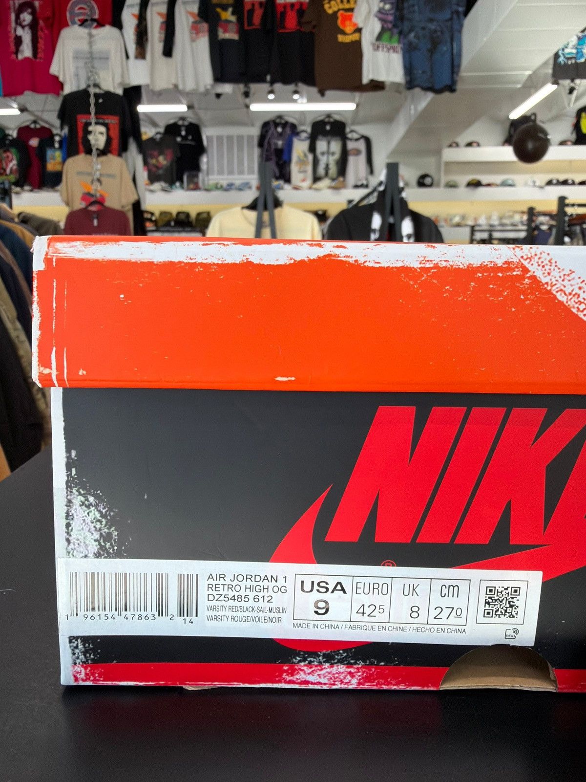 Jordan Brand Air Jordan 1 Chicago Lost & Found Size 9 (2022) Size US 9 / EU 42 - 11 Thumbnail