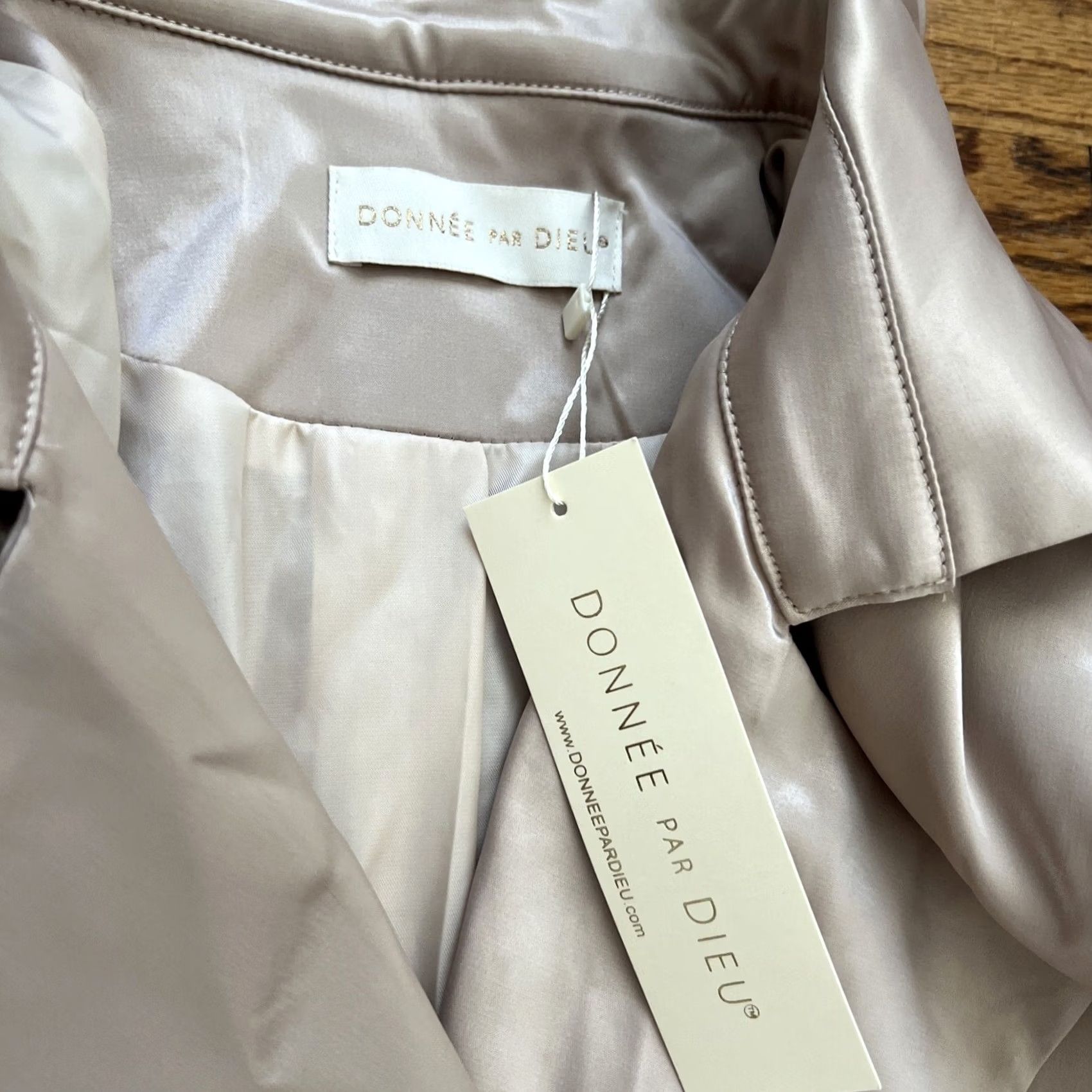 Vintage donnee par dieu Silk Coat Women S Beige Polyester Coat Regular Size S Size S / US 4 / IT 40 - 4 Thumbnail