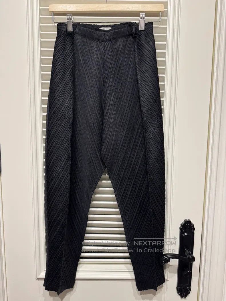 Issey Miyake Issey Miyake size:3 Black Asymmetric Pants Size 42" / US 20 - 1 Thumbnail