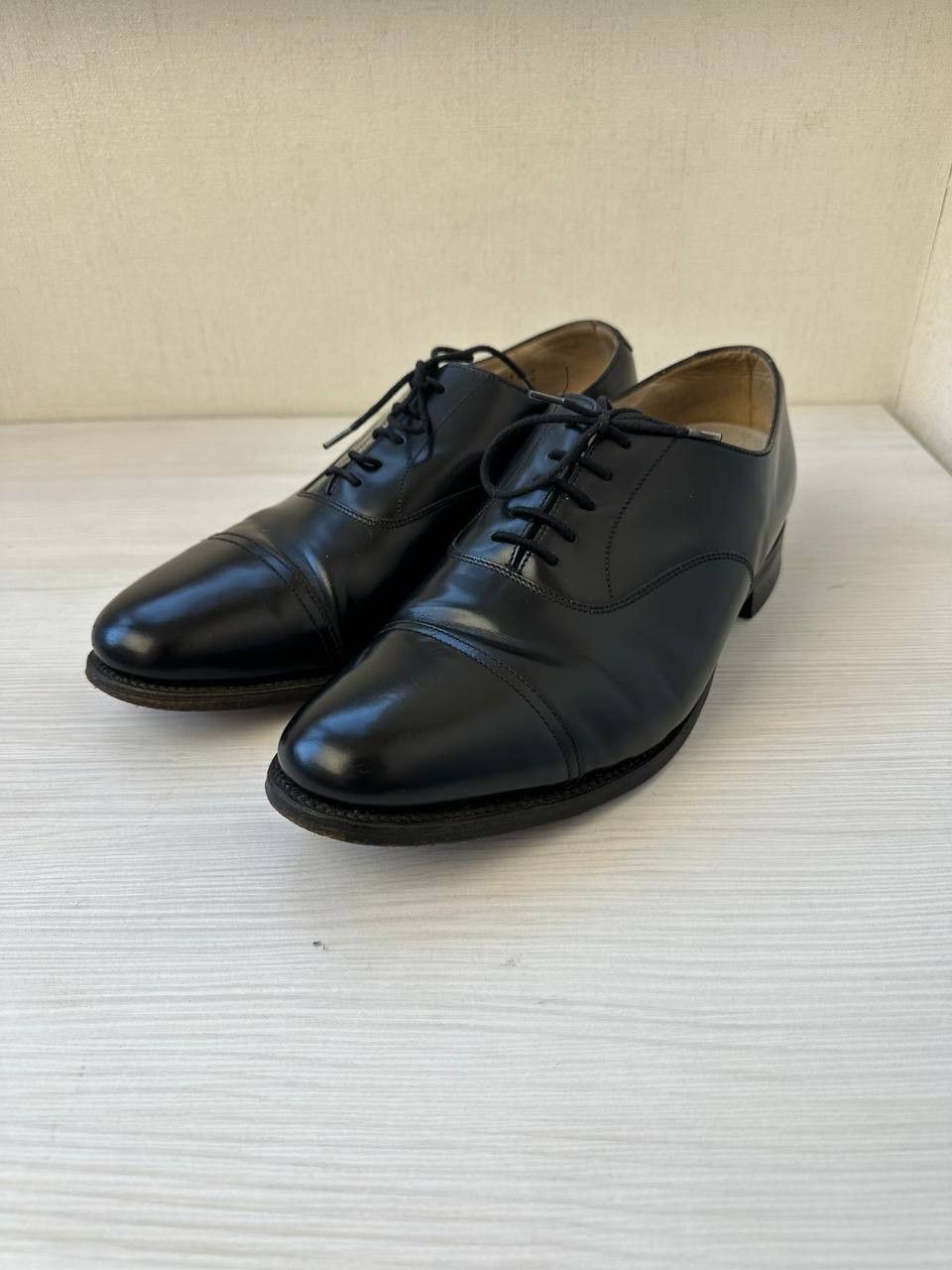 Loake Loake Elland Black Leather Oxford Cap Toe Dress Shoes Size US 10.5 / EU 43-44 - 1 Thumbnail
