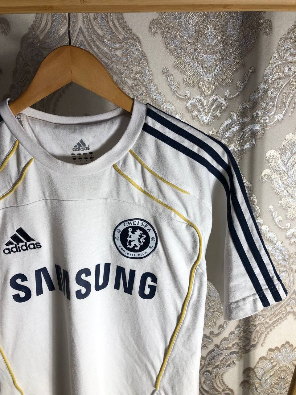 Adidas VINTAGE ADIDAS FC CHELSEA LONDON ENGLAND SOCCER JERSEY RETRO Size US M / EU 48-50 / 2 - 2 Thumbnail