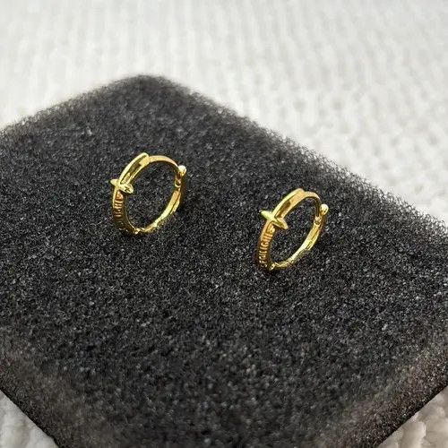 Other 13mm Star Gold Hoop Earrings for Men Women Hip Hop Unisex Size ONE SIZE - 2 Thumbnail