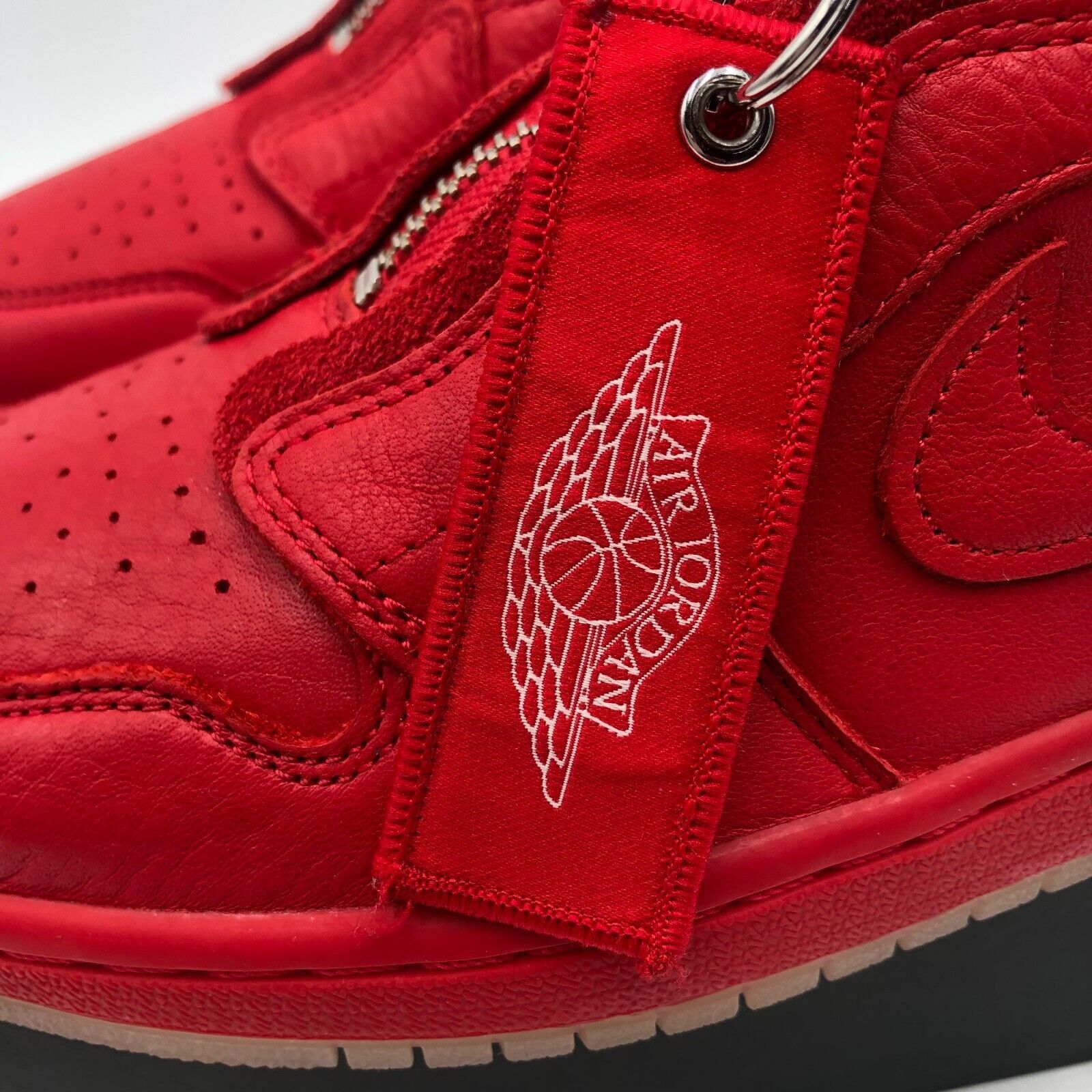 Jordan Brand × Vogue Size 6.5 - Jordan 1 Retro High Zip x Anna Wintour Red Size US 6.5 / IT 36.5 - 8 Thumbnail