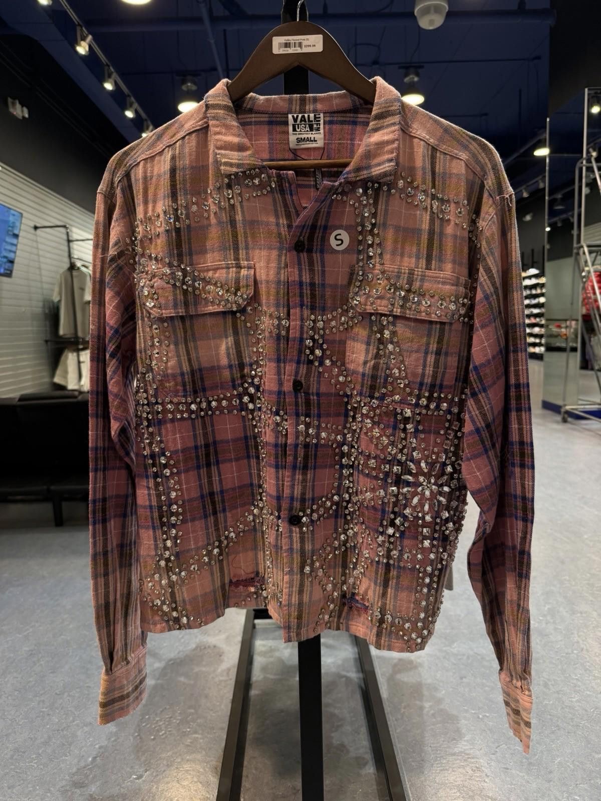 Vale Valley Dreams Crystal Stone Flannel (Small) Brand New Pink Size US S / EU 44-46 / 1 - 1 Thumbnail