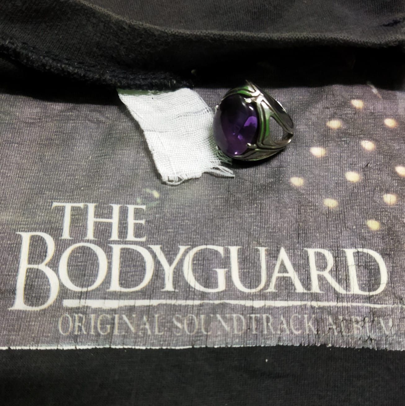 Vintage Vintage The Bodyguard movie promo t shirt Whitney Houston XL Size US L / EU 52-54 / 3 - 3 Thumbnail