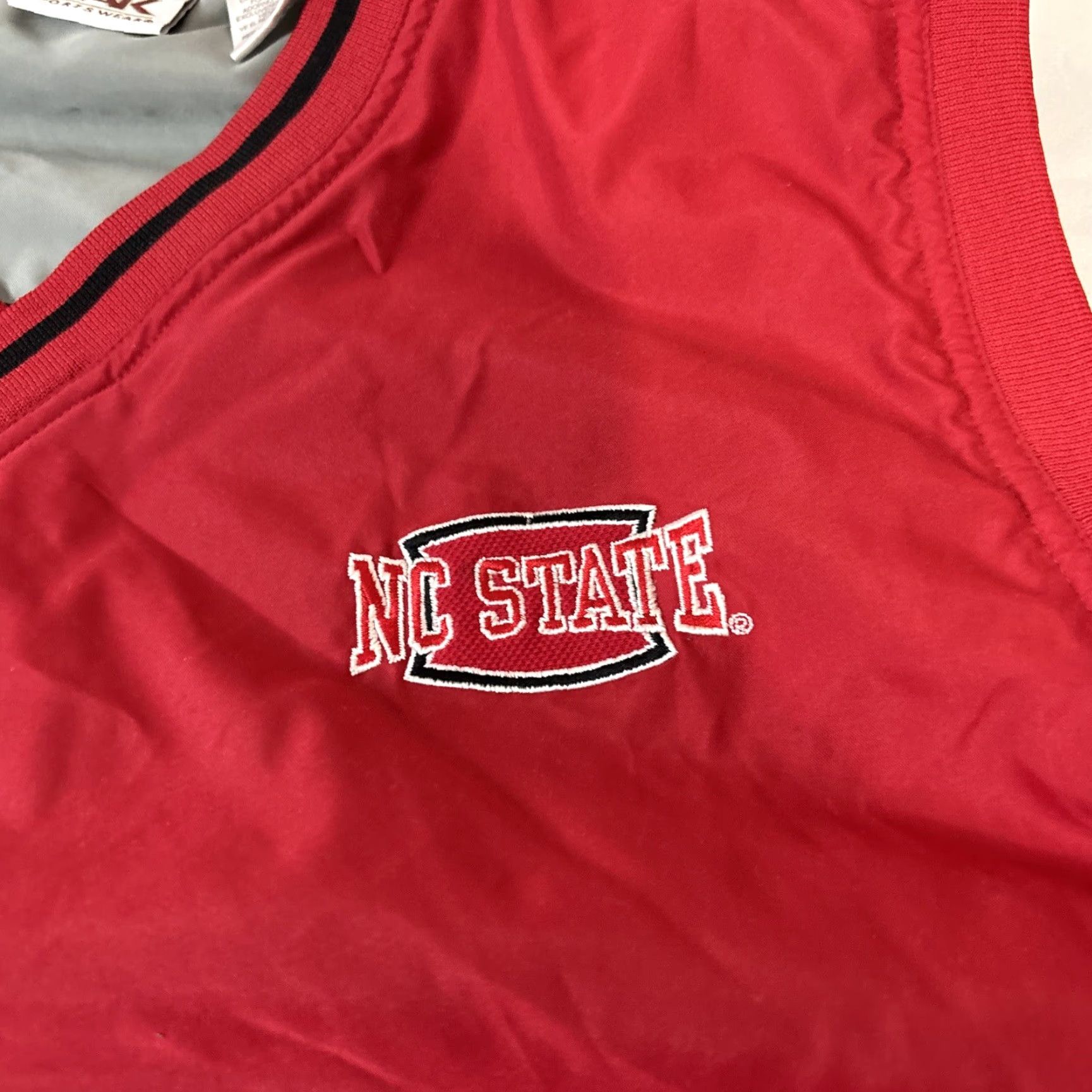 Vintage NC State Wolfpack Red Oak Vest Mens Large Red State Activewear L, Red Oak, Large, Vest, NC State, Mens Size US L / EU 52-54 / 3 - 2 Thumbnail
