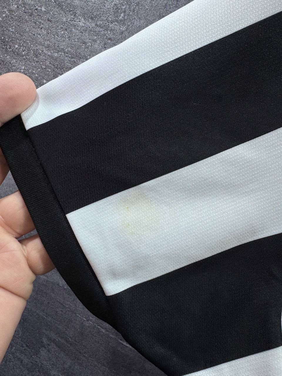 Puma Puma Newcastle United 2017-2018 Home Football Shirt Jersey Size US XL / EU 56 / 4 - 21 Thumbnail