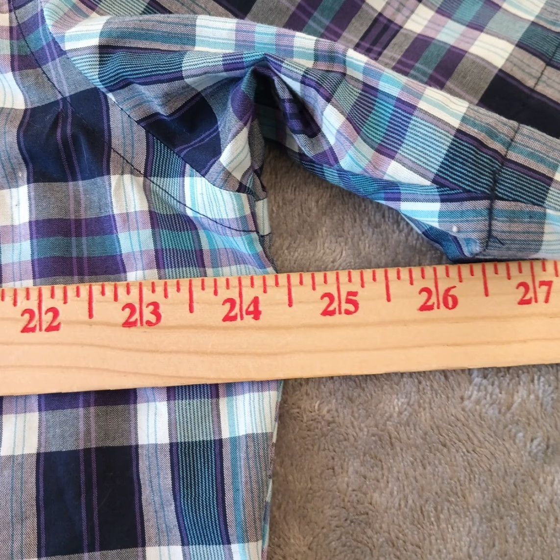 Van Heusen Van Heusen Shirt Mens Large Purple Plaid Short Sleeve Button-Down Collar Classic Casual Regular Cotton Blend Size US L / EU 52-54 / 3 - 7 Thumbnail