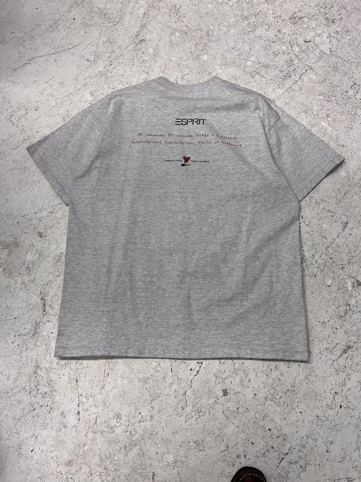 Vintage Vintage grey esprit world aids day tee Size US L / EU 52-54 / 3 - 5 Thumbnail