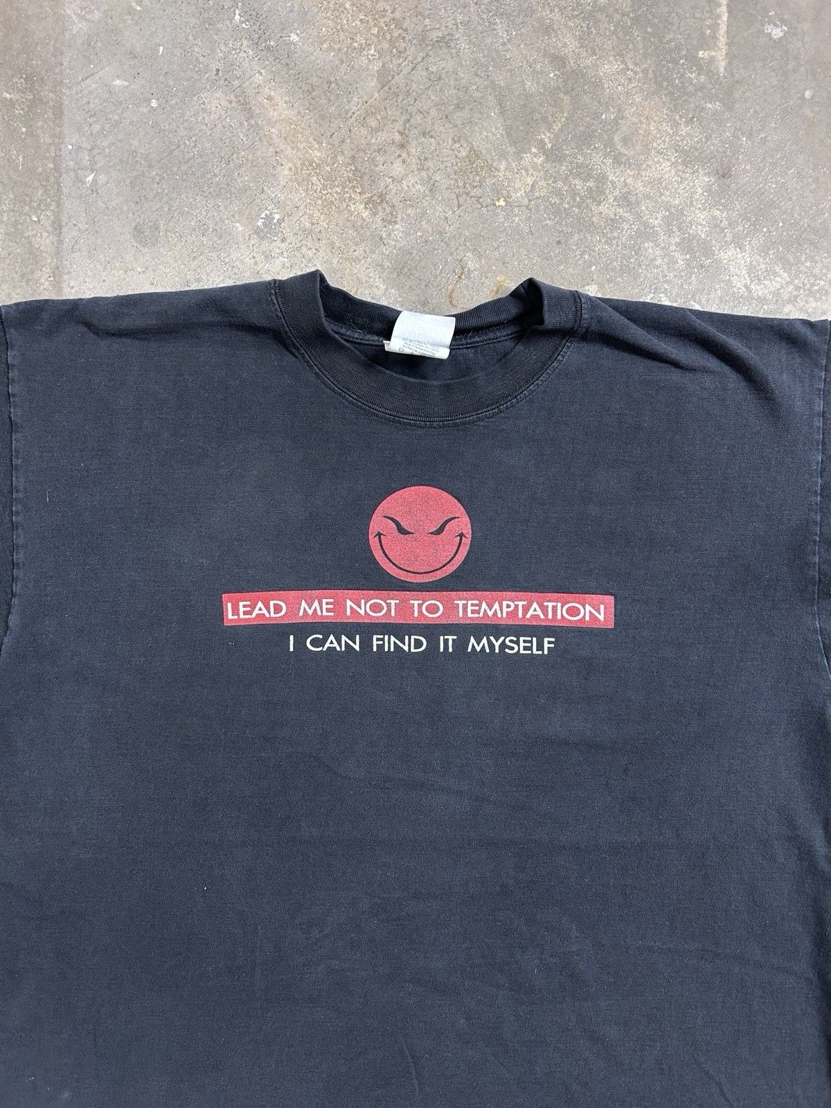 Vintage VTG Y2K Lead Me Not To Temptation I Can Find It Myself Tee Size US XL / EU 56 / 4 - 2 Thumbnail