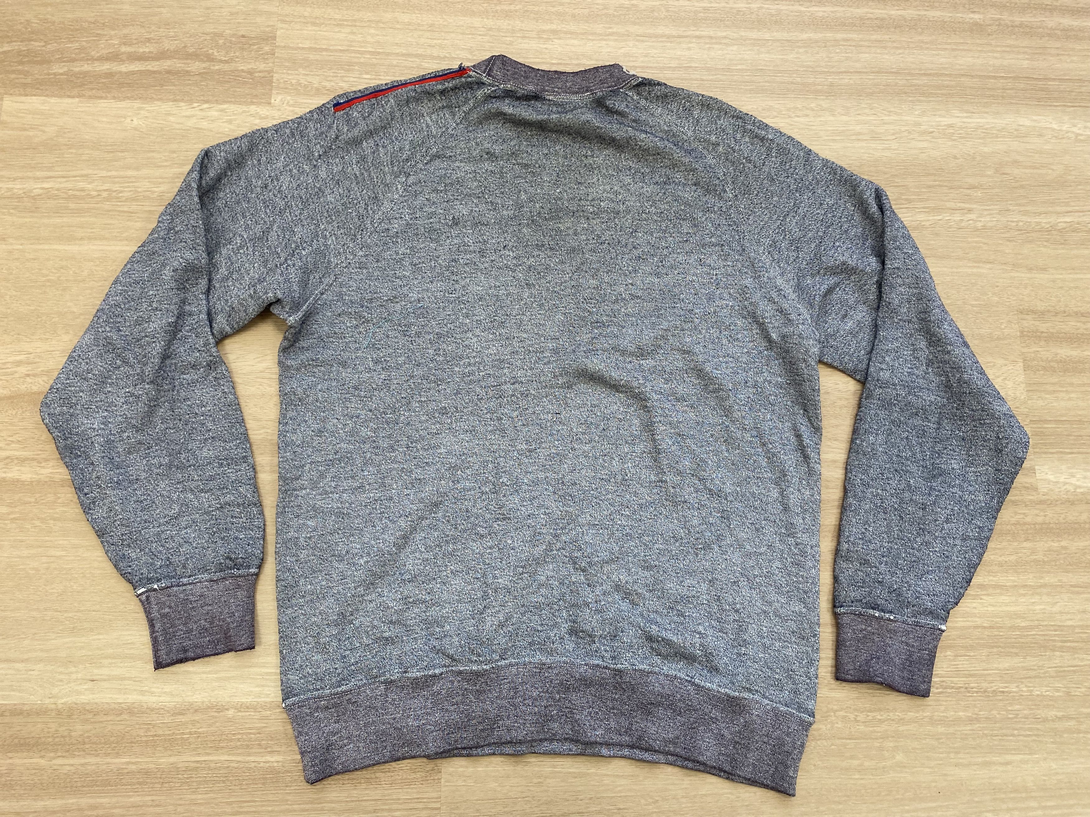 NFL men NFL sportwear siz eM sweatshirt distressed Size US M / EU 48-50 / 2 - 8 Thumbnail
