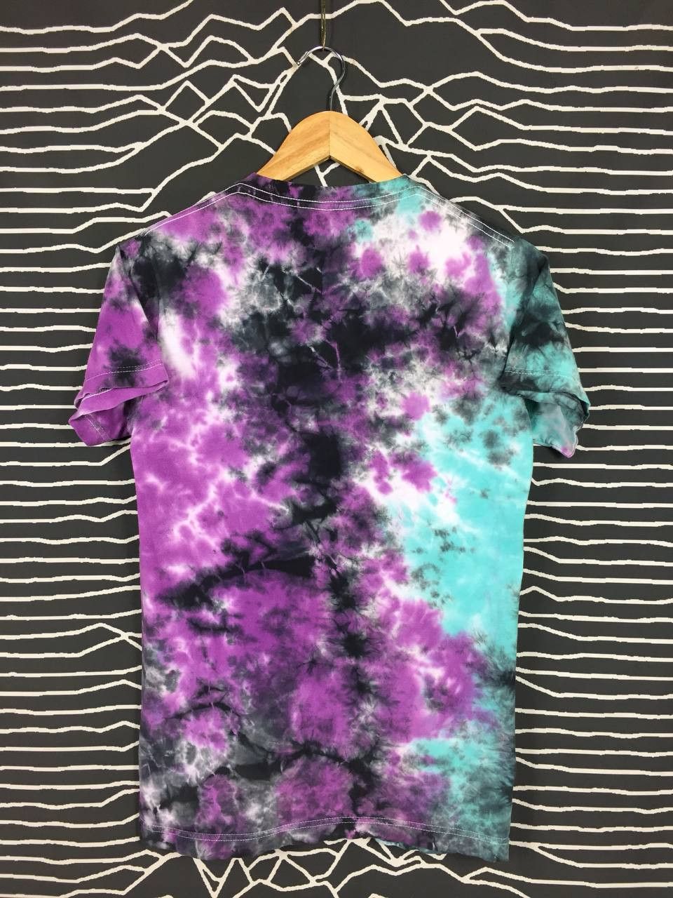Anime × Vintage Tokyo Ghoul Ken Kaneki Split Face Anime Manga Tee Size US XS / EU 42 / 0 - 5 Thumbnail