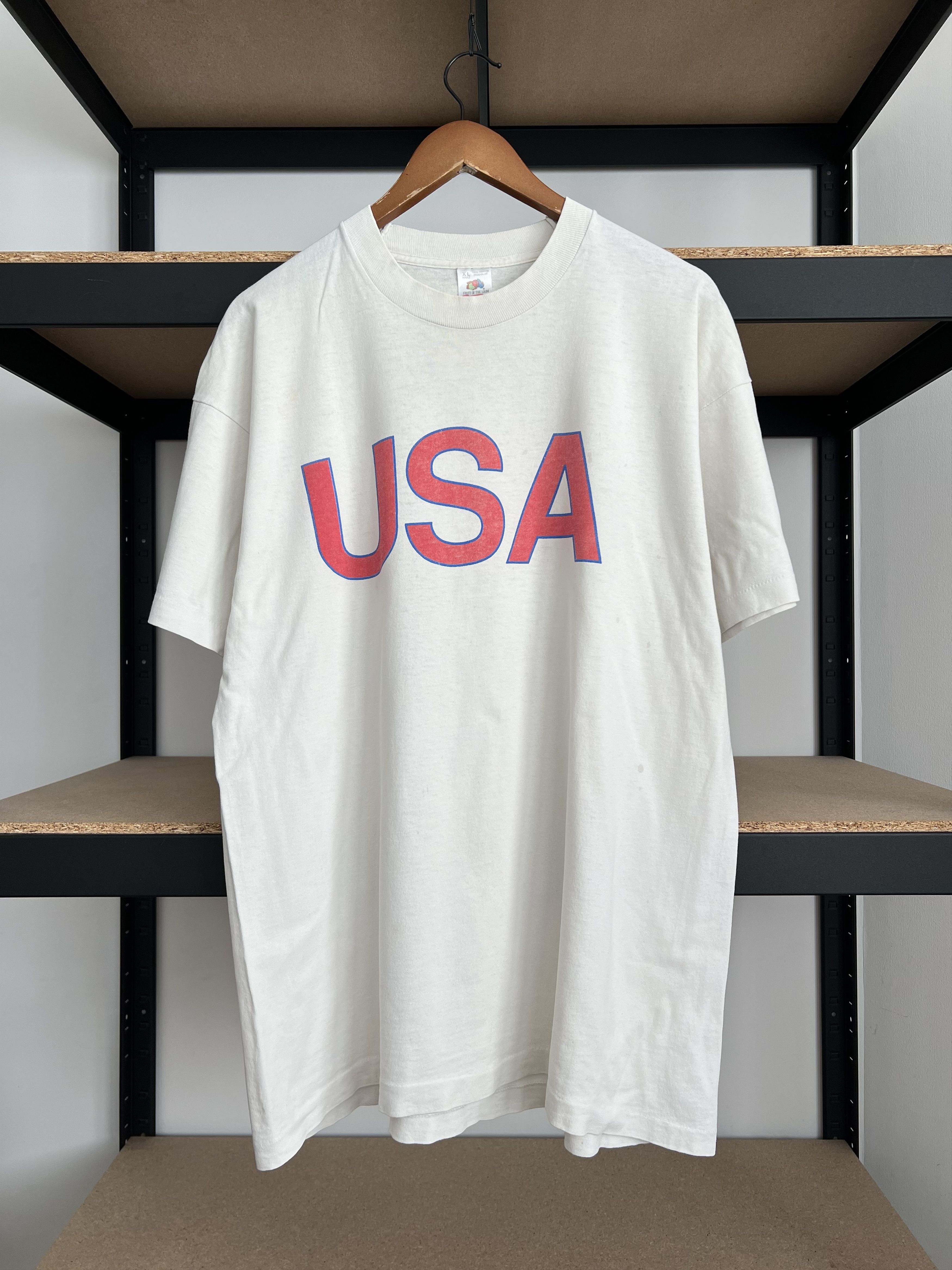 Vintage Vintage 90s USA Graphic Logo Country White T-shirt Size US XL / EU 56 / 4 - 1 Thumbnail