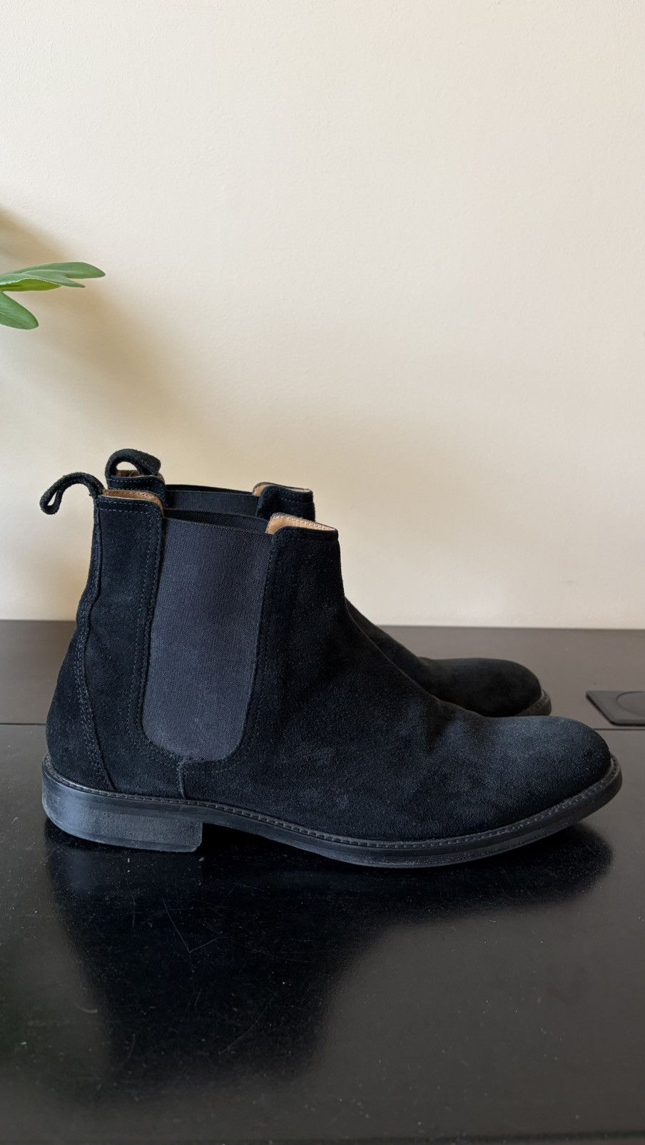 Barneys New York Barneys New York Black Suede Chelsea Boots – Size 8 Size US 8 / EU 41 - 4 Thumbnail