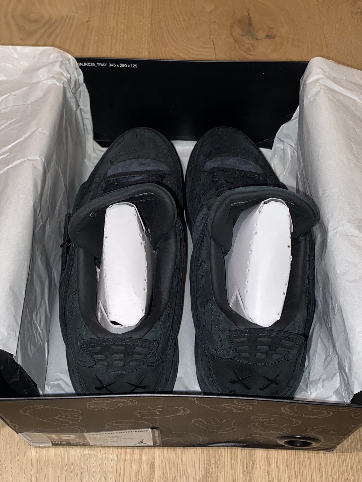 Jordan Brand × Kaws × Nike Jordan 4 Retro KAWS Black Size US 12 / EU 45 - 7 Thumbnail