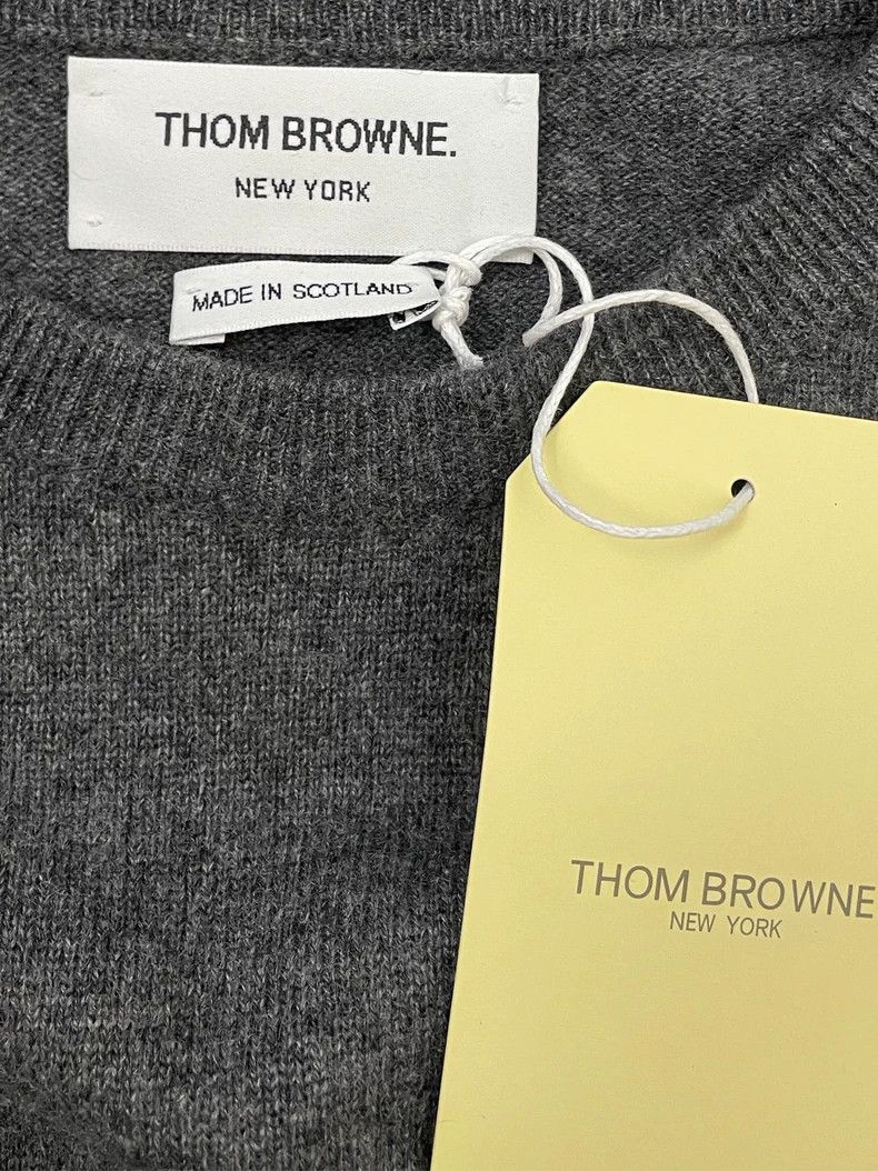 Thom Browne Thom Browne Pure cashmere round neck sweater Size US L / EU 52-54 / 3 - 5 Thumbnail