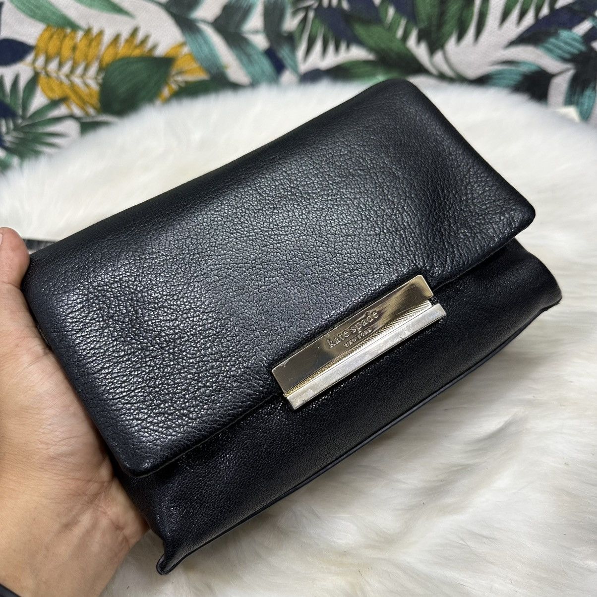 Kate Spade Authentic KATE SPADE Leather Crossbody Bag Size ONE SIZE - 2 Thumbnail