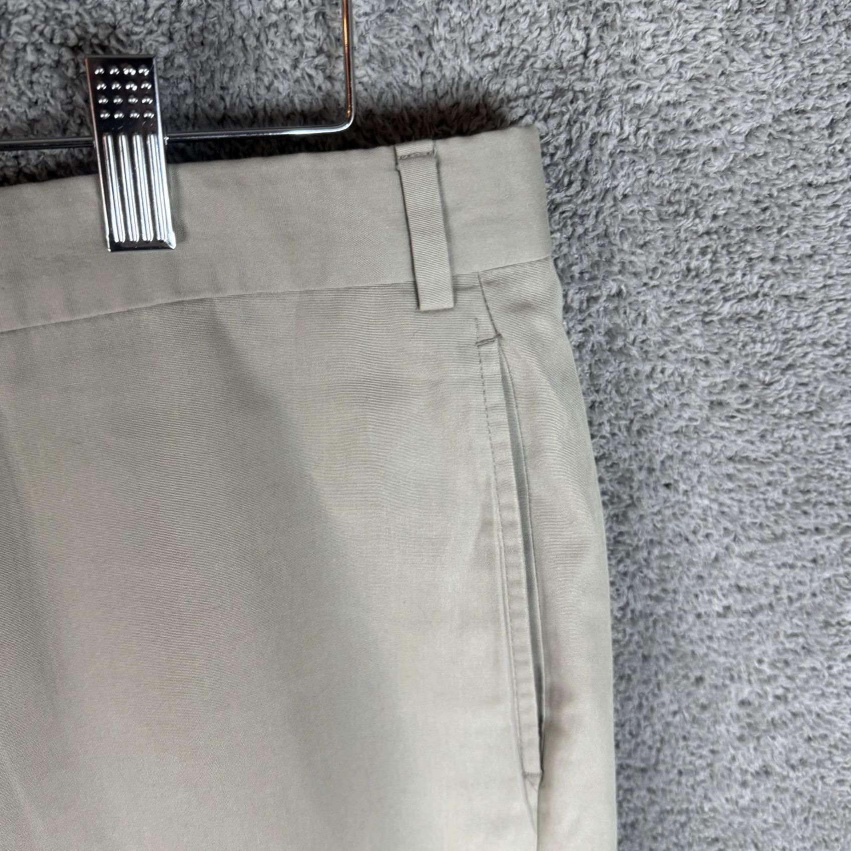 Brooks Brothers Brooks Brothers Dress Pants Mens Khaki Tan Flat Front Cuffed Made in USA Slacks 36 Beige Front Type Flat Front Pants Business Menswwww Size US 36 / EU 52 - 3 Thumbnail