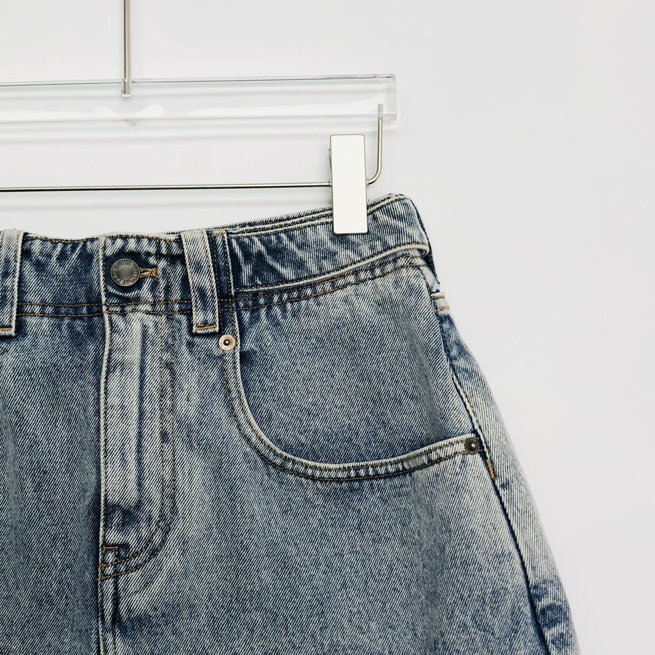 Louis Vuitton Louis Vuitton High Waist Casual Denim Mini Skirt K26WX Size 26" / US 2 / IT 38 - 3 Thumbnail