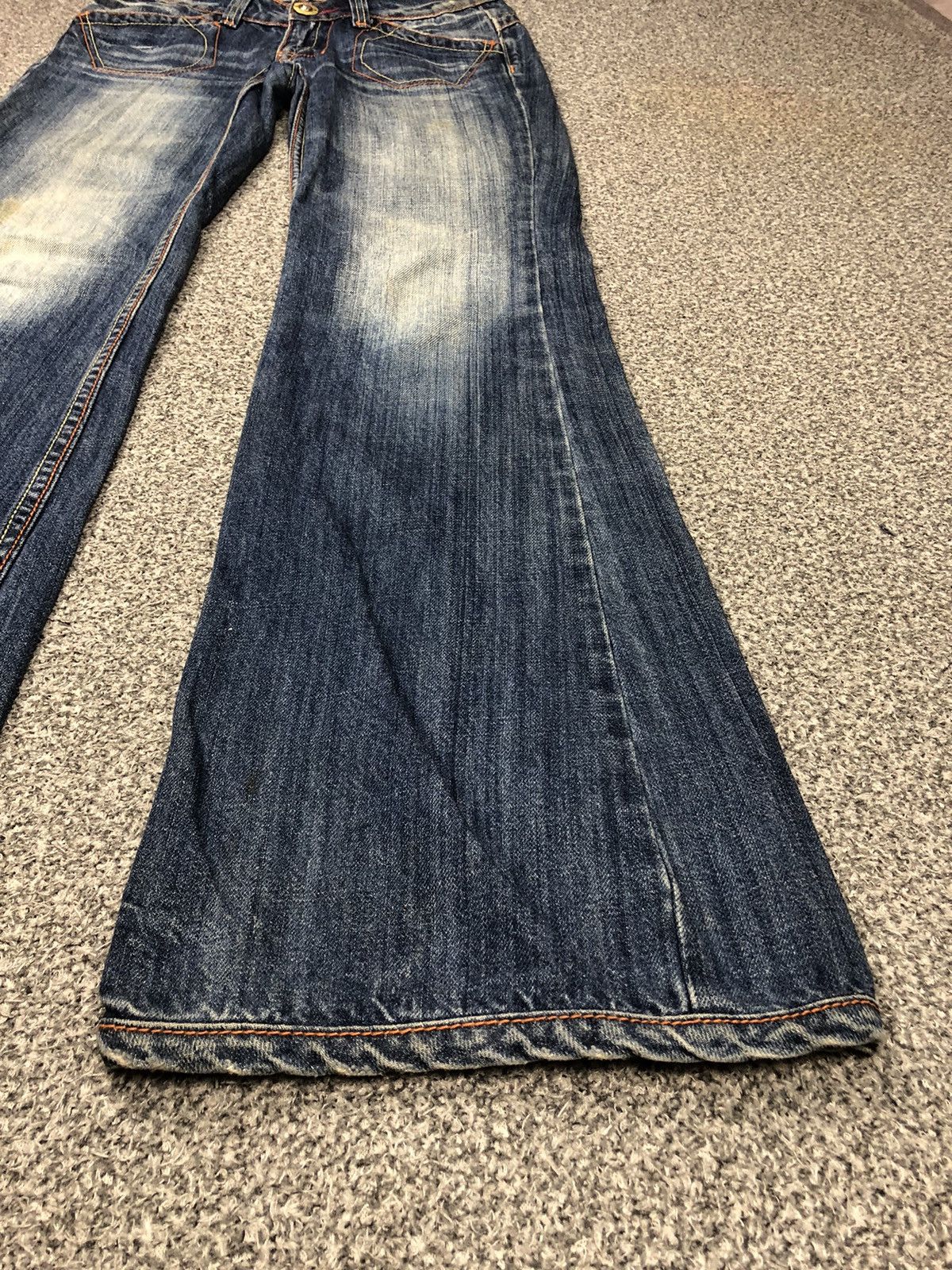 Japanese Brand Vintage Japanese Brands Nude Faded Flare Jeans Size 30" / US 8 / IT 44 - 11 Thumbnail