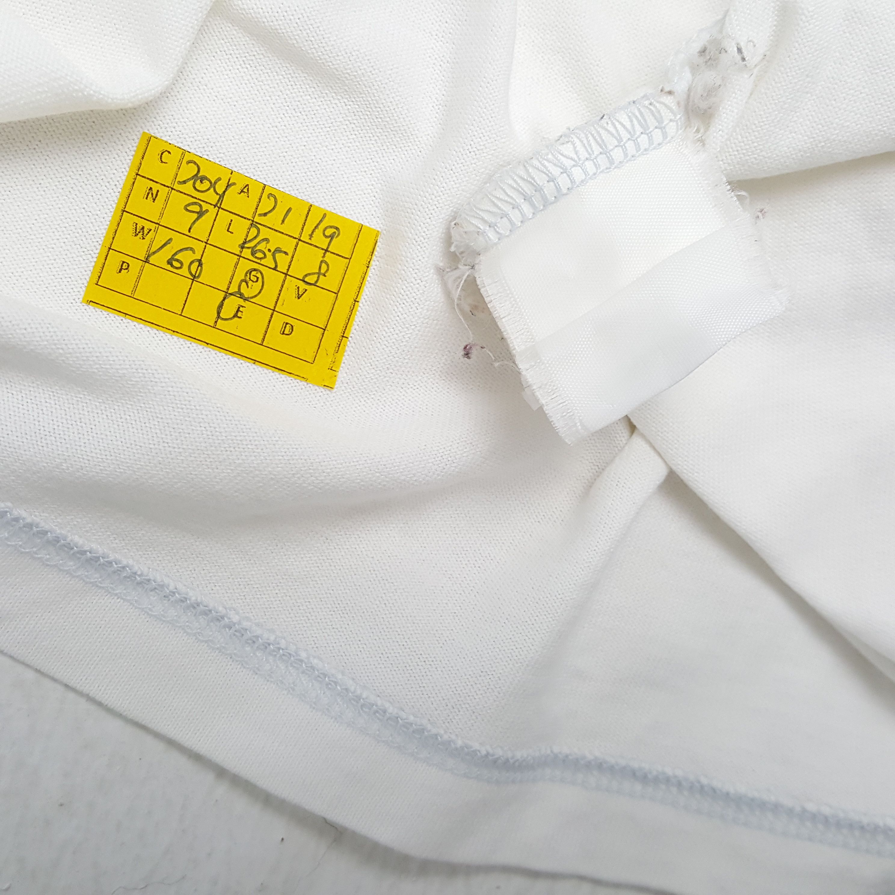 Burberry × Vintage Vintage BURBERRY LONDON Fashion Brand T-Shirts Size US L / EU 52-54 / 3 - 4 Thumbnail