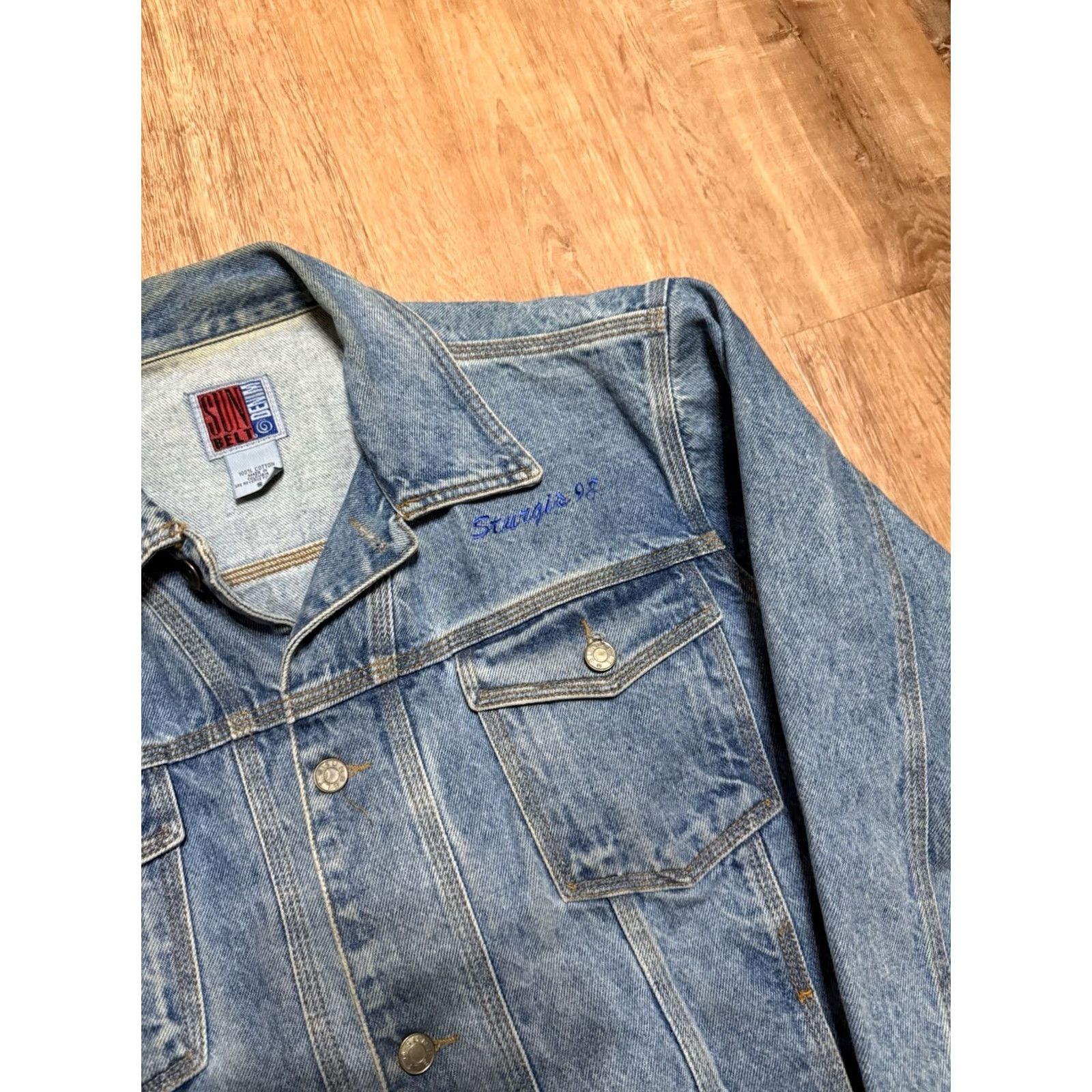 Native VINTAGE Sturgis 1998 Denim Jean Jacket Embroidered Mens Small Native Biker Jacket Denim Blue Embroidered Mens Biker Size US 29 - 5 Thumbnail