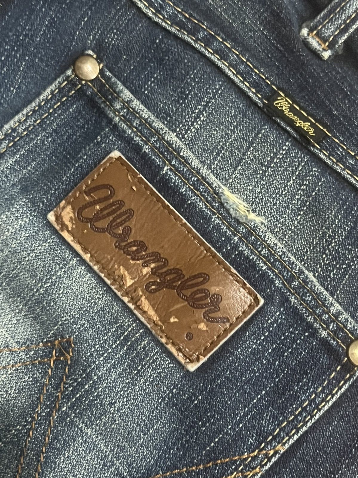 Wrangler Vintage Wrangler Blue Faded Washed Straight Leg Jeans Size US 30 / EU 46 - 8 Thumbnail