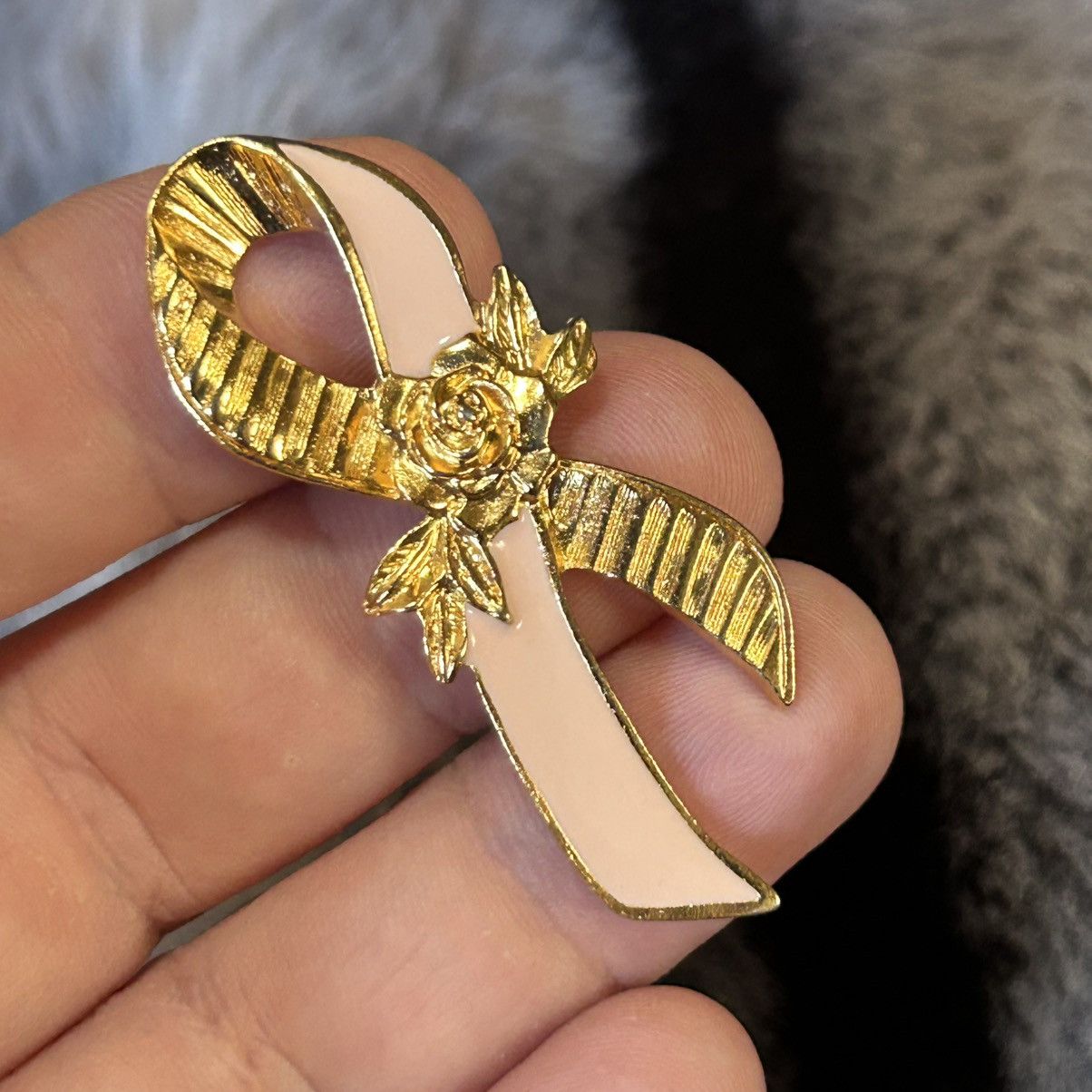 Jewelry Vintage 90s Avon better breast care breast cancer pin Size ONE SIZE - 6 Thumbnail