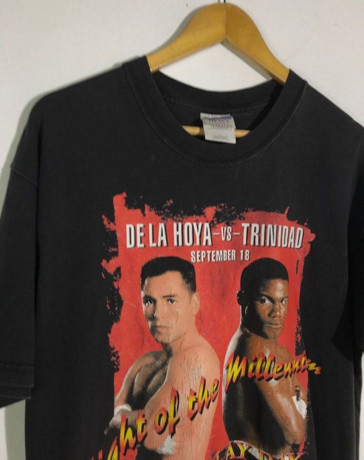 Vintage Vintage 90s De La Hoya Vs Trinidad Boxing Shirt Size US L / EU 52-54 / 3 - 2 Thumbnail