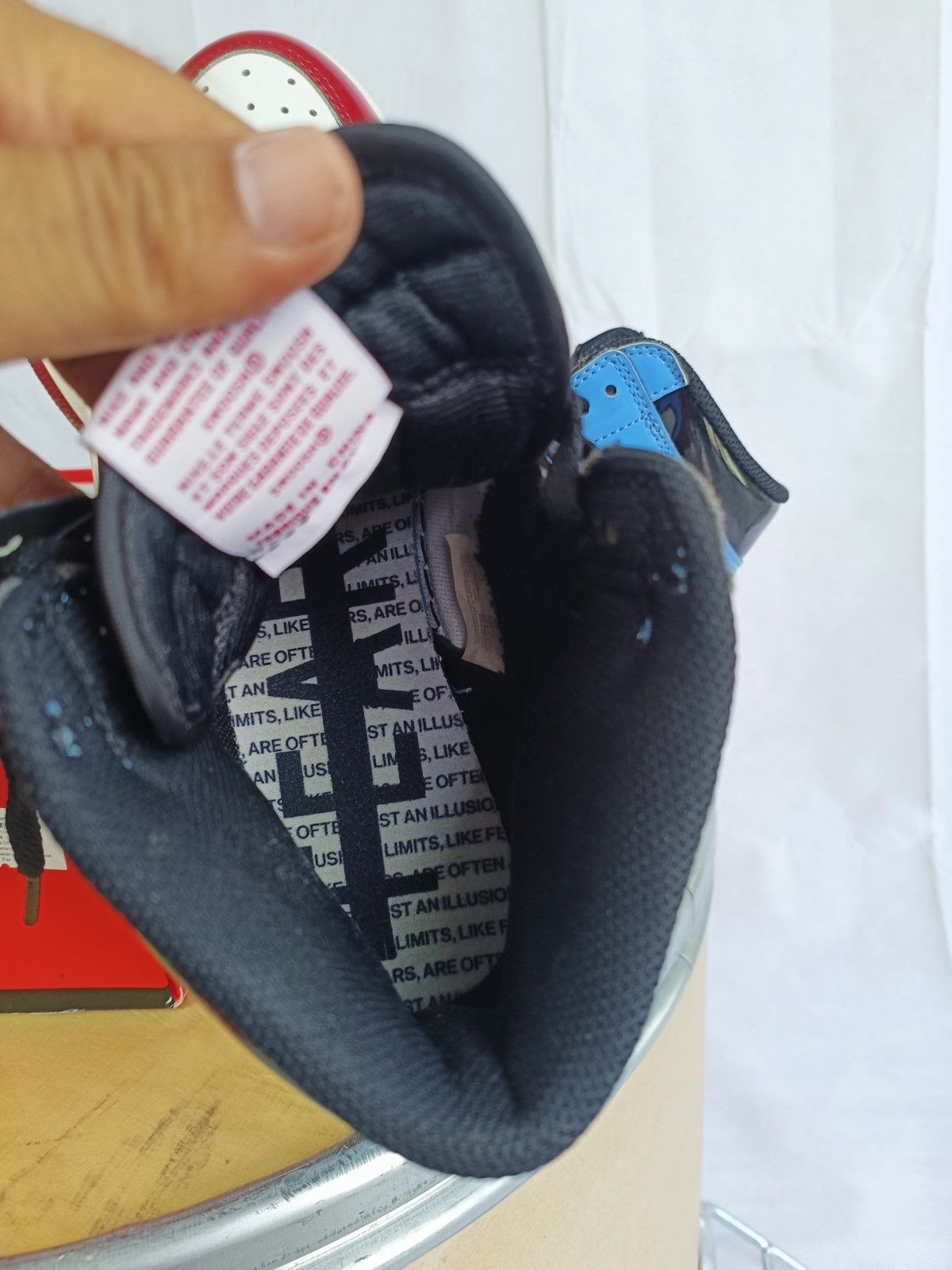 Nike 2019 Size UK 8.5 AJ1 Retro High OG Fearless Size US 9.5 / EU 42-43 - 6 Thumbnail