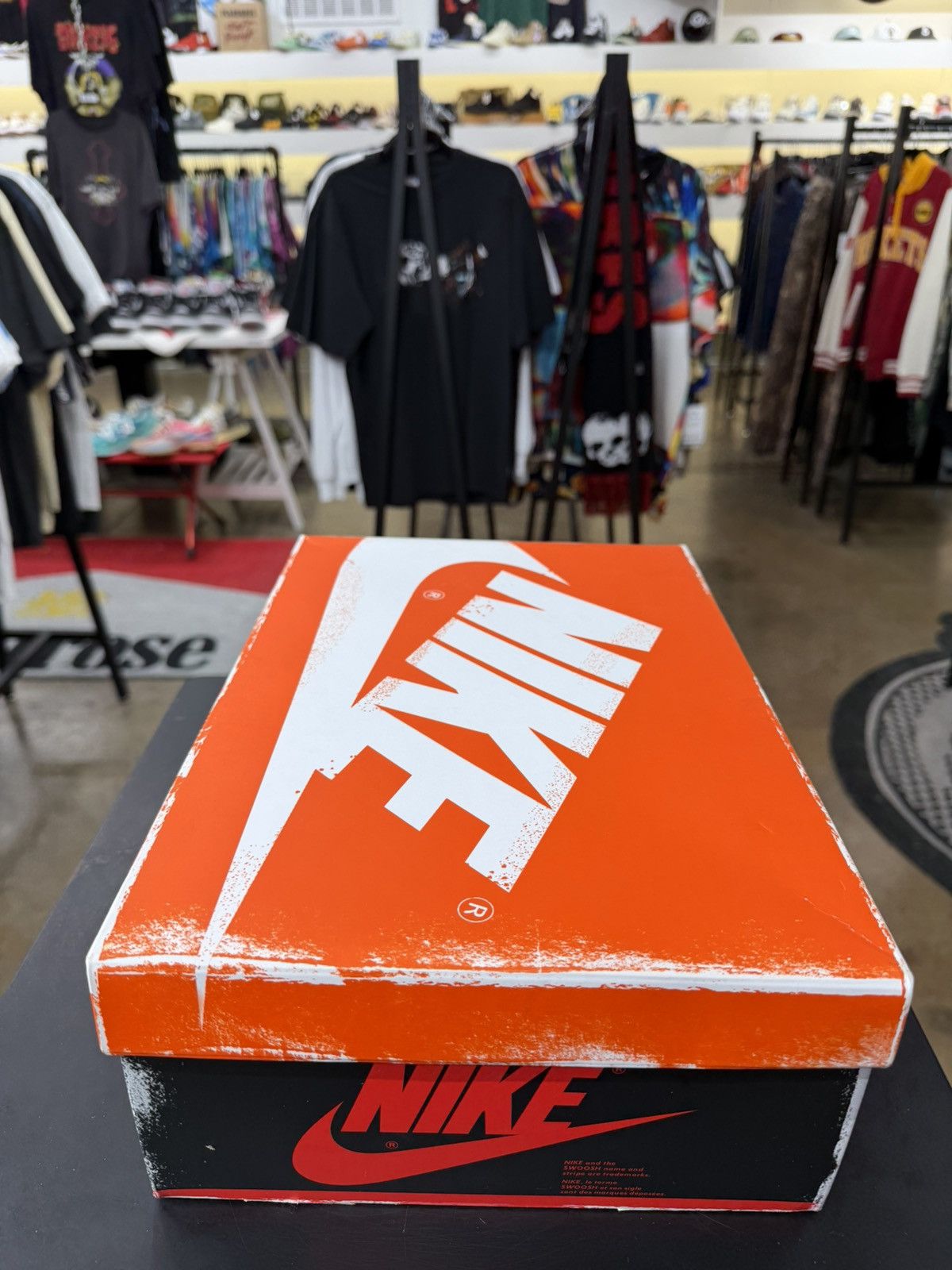 Jordan Brand Air Jordan 1 Chicago Lost & Found Size 8.5 (2022) Size US 8.5 / EU 41-42 - 14 Thumbnail