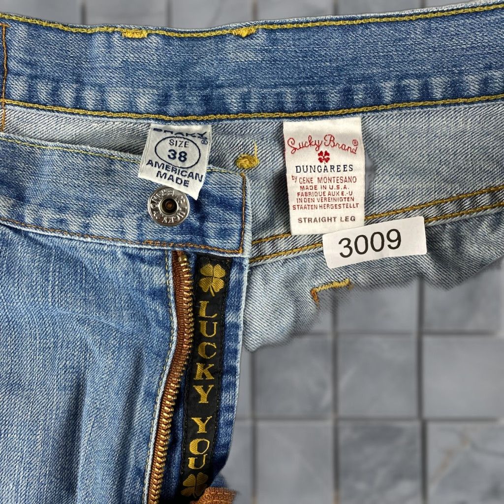 Lucky Brand Lucky Brand Jeans Mens 38 Blue Distressed Straight 5-Pocket Denim Relaxed Regular Zip Belt Loops Inseam 32 N/A Size US 38 / EU 54 - 1 Thumbnail