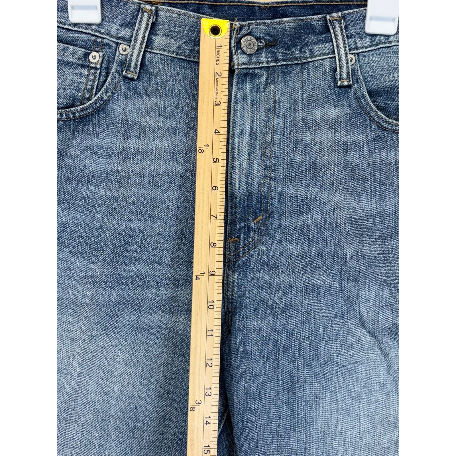 Levi's Levi’s 569 Men’s Loose Fit Blue Denim Jean Shorts Size 33 Size US 33 - 4 Thumbnail