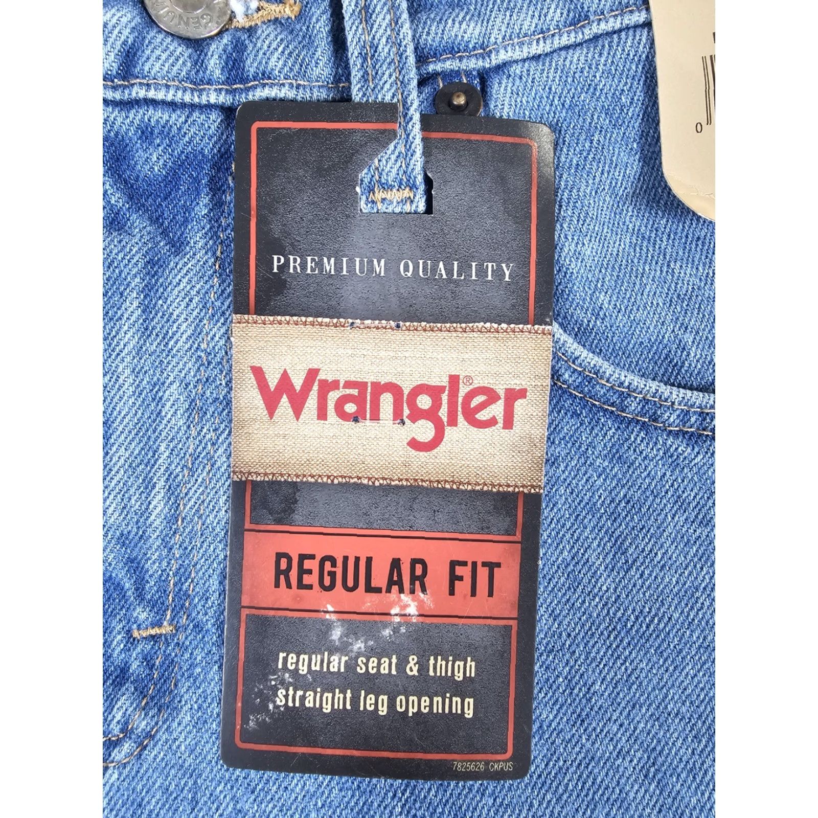 Wrangler Wrangler Jeans Men’s Regular Fit Denim Light Wash 30x30 Rugged Wear Size US 30 / EU 46 - 4 Thumbnail
