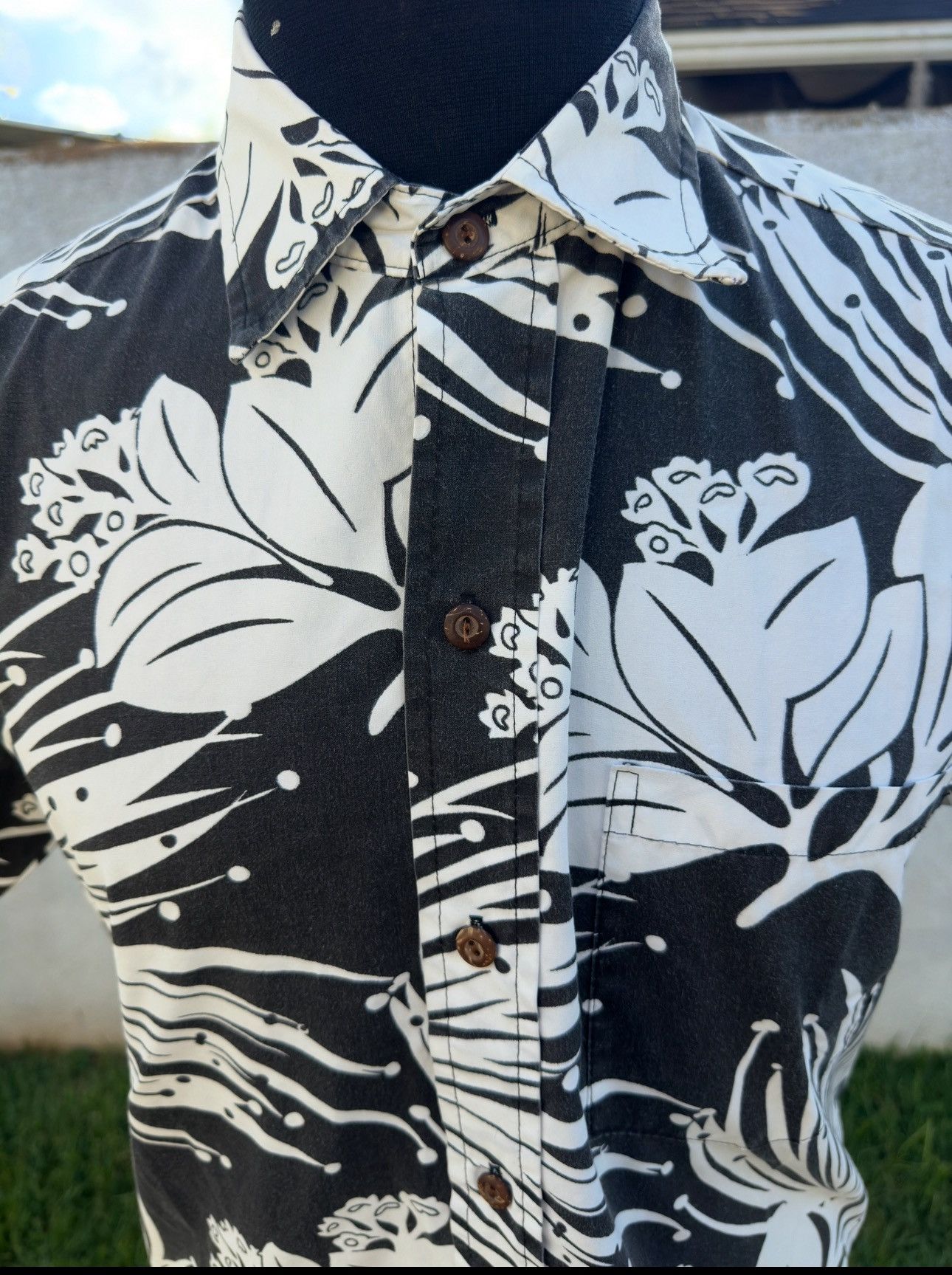 Other PreOwned T&L Muumuu Factory Men's Hawaiian Shirt Small Black Size US S / EU 44-46 / 1 - 3 Thumbnail