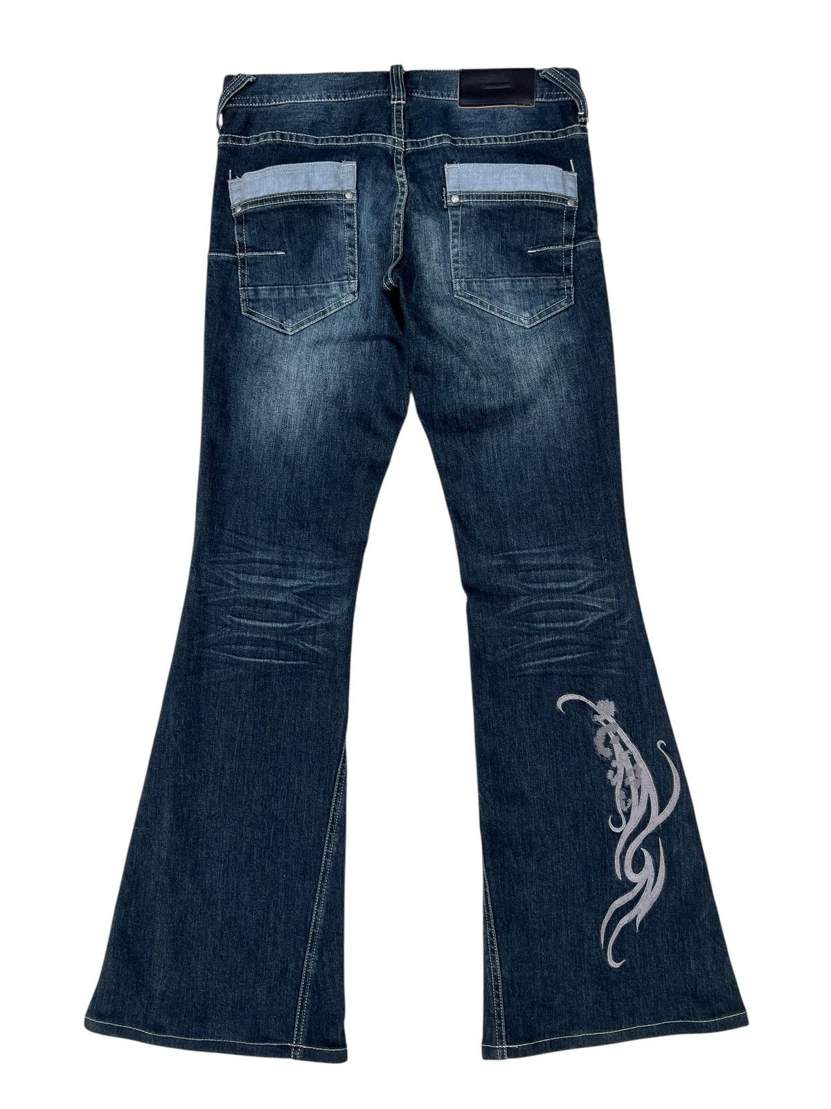 Tornado Mart Tornado Mart Embroidery Tribal Denim Super Flare Jeans Size US 30 / EU 46 - 7 Thumbnail
