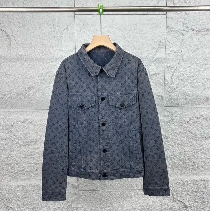 Louis Vuitton Louis Vuitton Blue Denim Jacket for Men 0089 Size US XL / EU 56 / 4 - 1 Thumbnail
