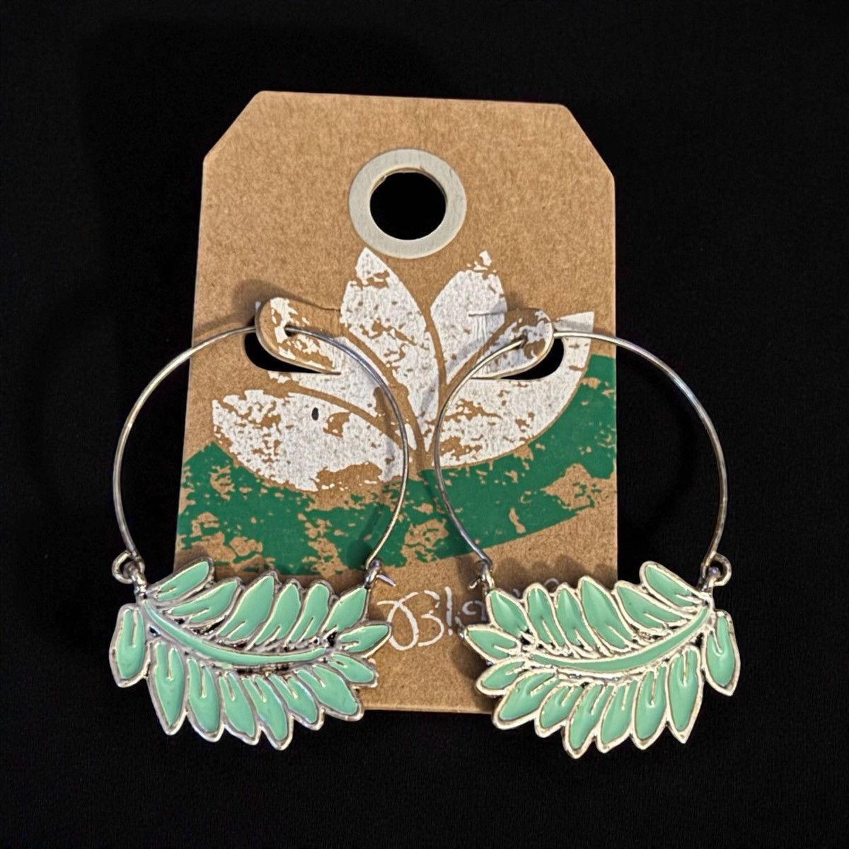 Other Lily Bloom silver tone green leaf hoop earrings Size ONE SIZE - 1 Thumbnail