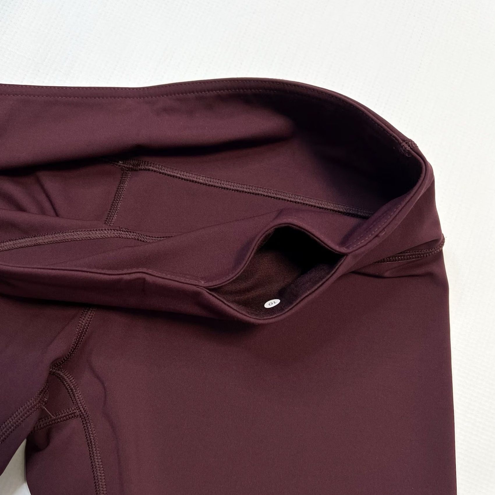Lululemon Lululemon Leggings Womens 10 Burgundy Wunder Under Low Rise Wicking Athletic Cropped Stretch Activewear Yoga Mens? Size 32" / US 10 / IT 46 - 4 Thumbnail