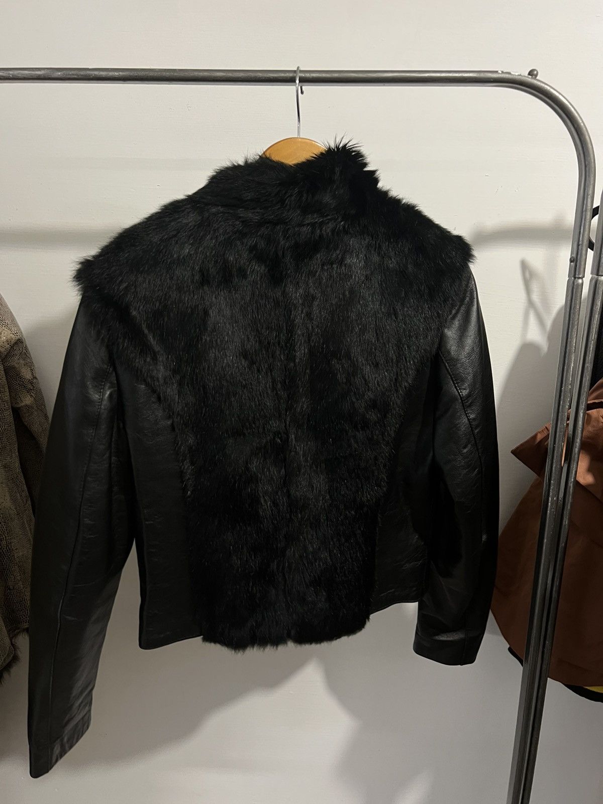 Vintage Vintage leather and rabbit furr jacket Size US XXS / EU 40 - 2 Thumbnail
