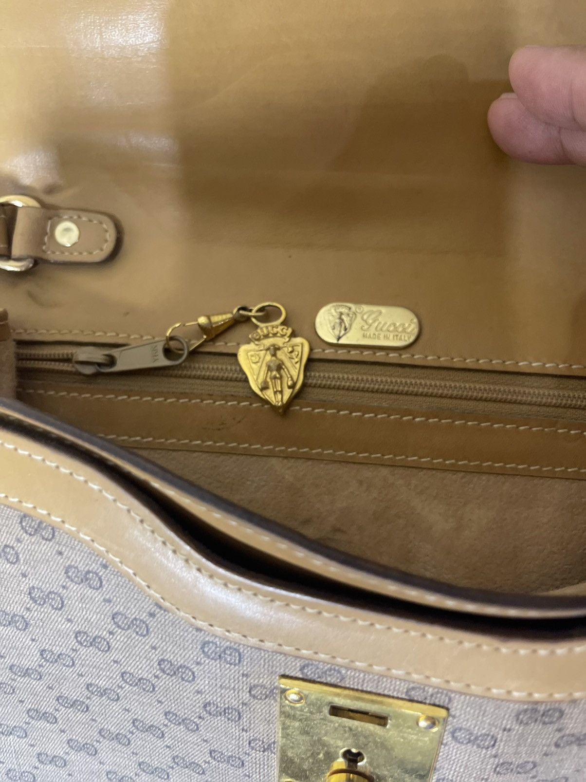 Gucci Vintage Gucci Micro GG canvas and leather clutch bag Size ONE SIZE - 8 Thumbnail