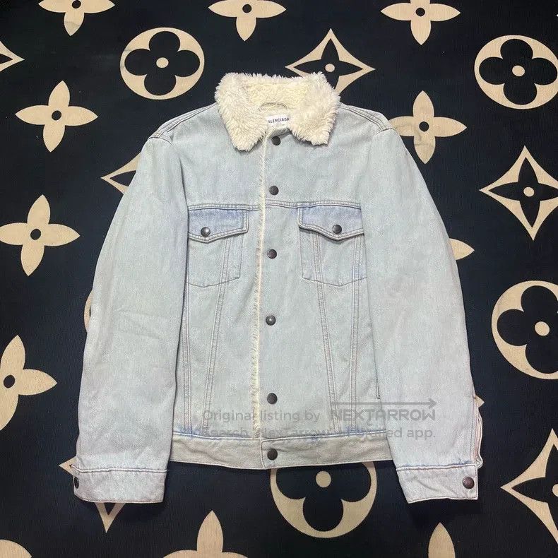 Balenciaga Balenciaga Lambswool Back Logo Denim Jacket Size XS / US 0-2 / IT 36-38 - 1 Thumbnail