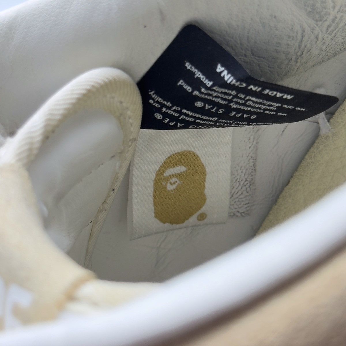 Bape A Bathing Ape Bapesta Suede Heel White 2021 Size US 9.5 / EU 42-43 - 15 Thumbnail