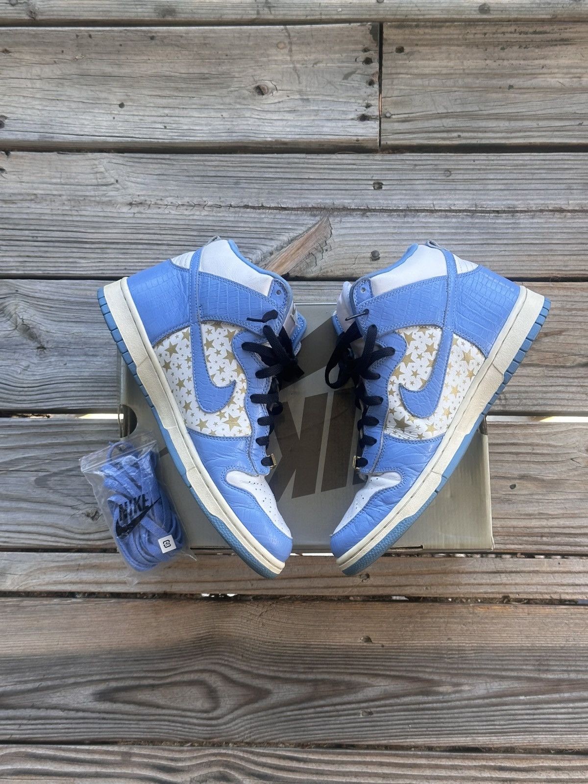 Nike × Supreme 2003 Dunk High SB “Blue Stars” Size 10.5 Size US 10.5 / EU 43-44 - 10 Thumbnail