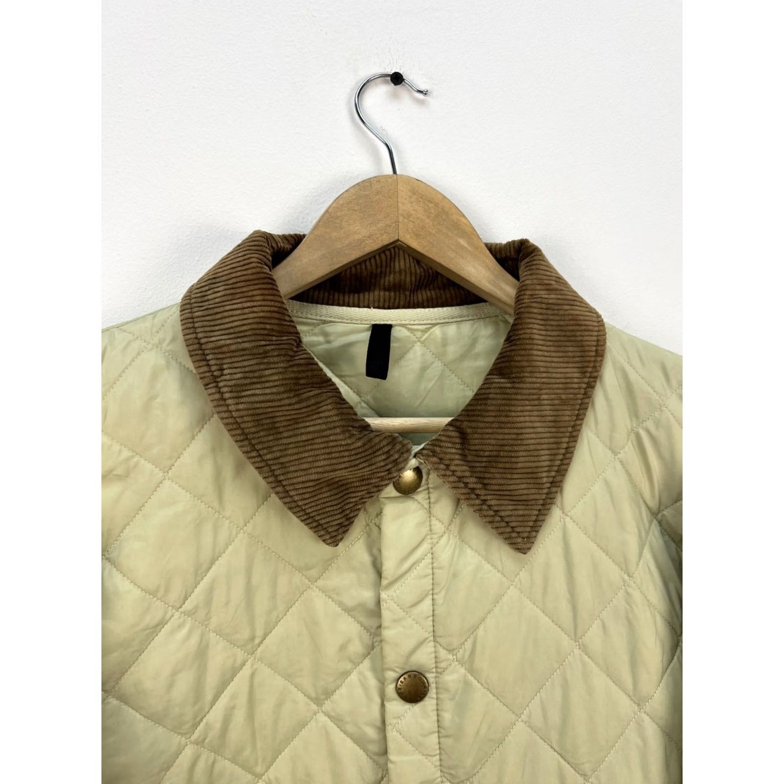 Barbour Barbour Liddesdale Quilted Jacket Beige XL Mens Size US XL / EU 56 / 4 - 3 Thumbnail